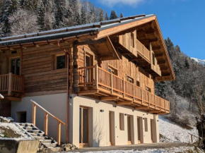 Lodge alpin chaleureux, 4 chambres, 10 pers, parking, terrasse, Arêches-Beaufort - FR-1-342-330